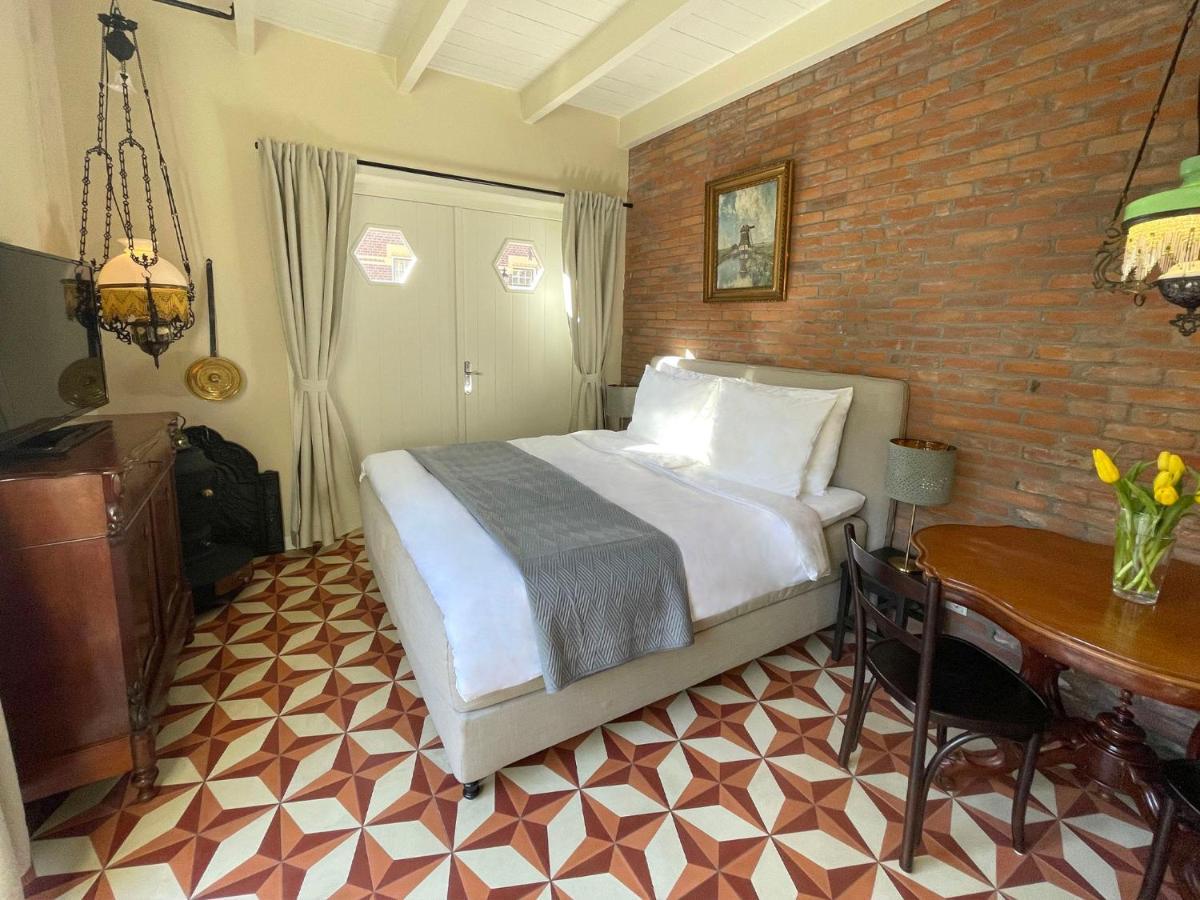 Bnb 'T Ambacht - Boutique Hotel Hendrik-Ido-Ambacht Экстерьер фото